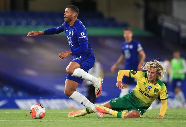 三的他们被 三的他们被